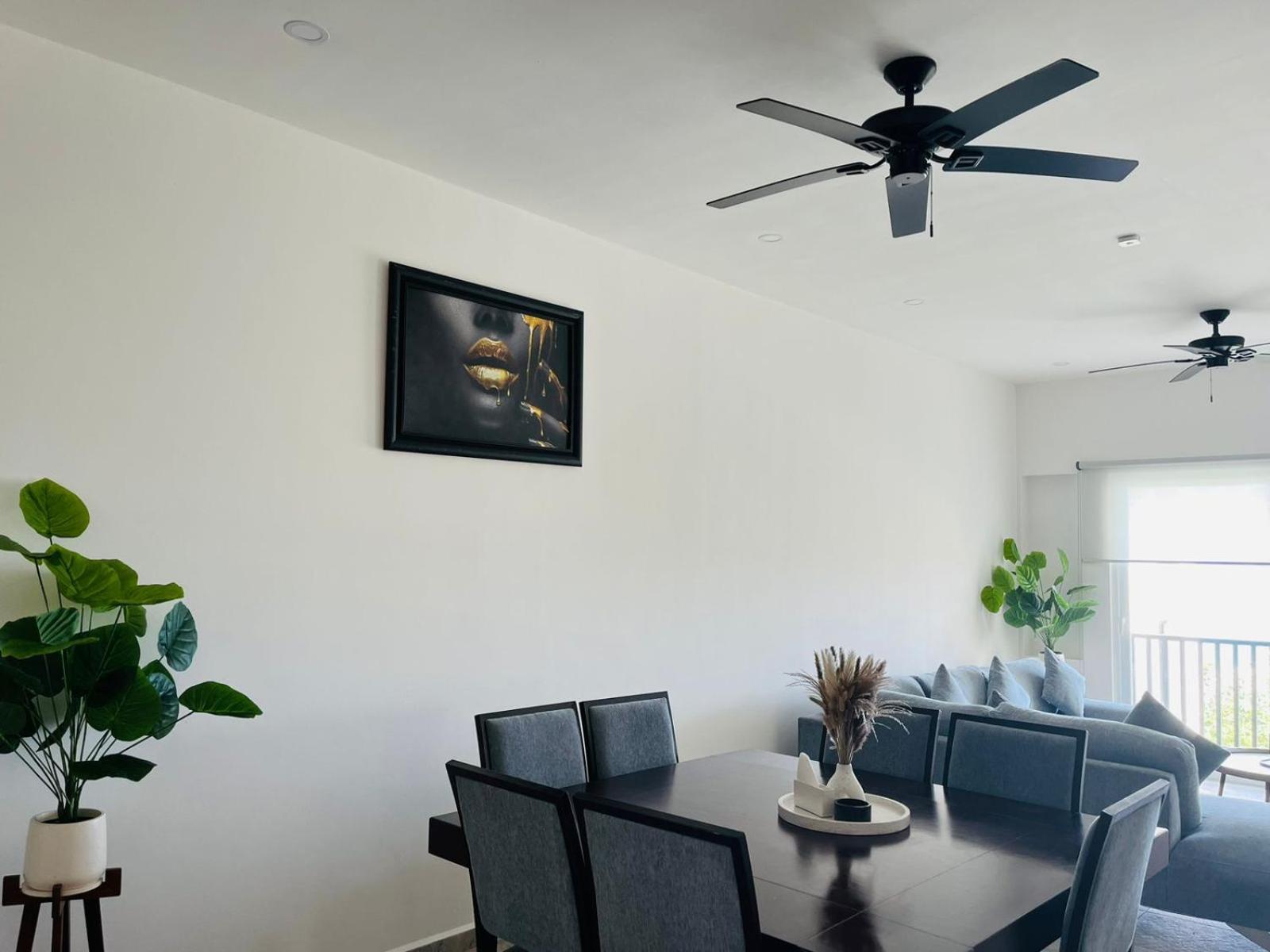 Holiday Apartment At La Diosa Condos Isla Mujeres Exterior photo